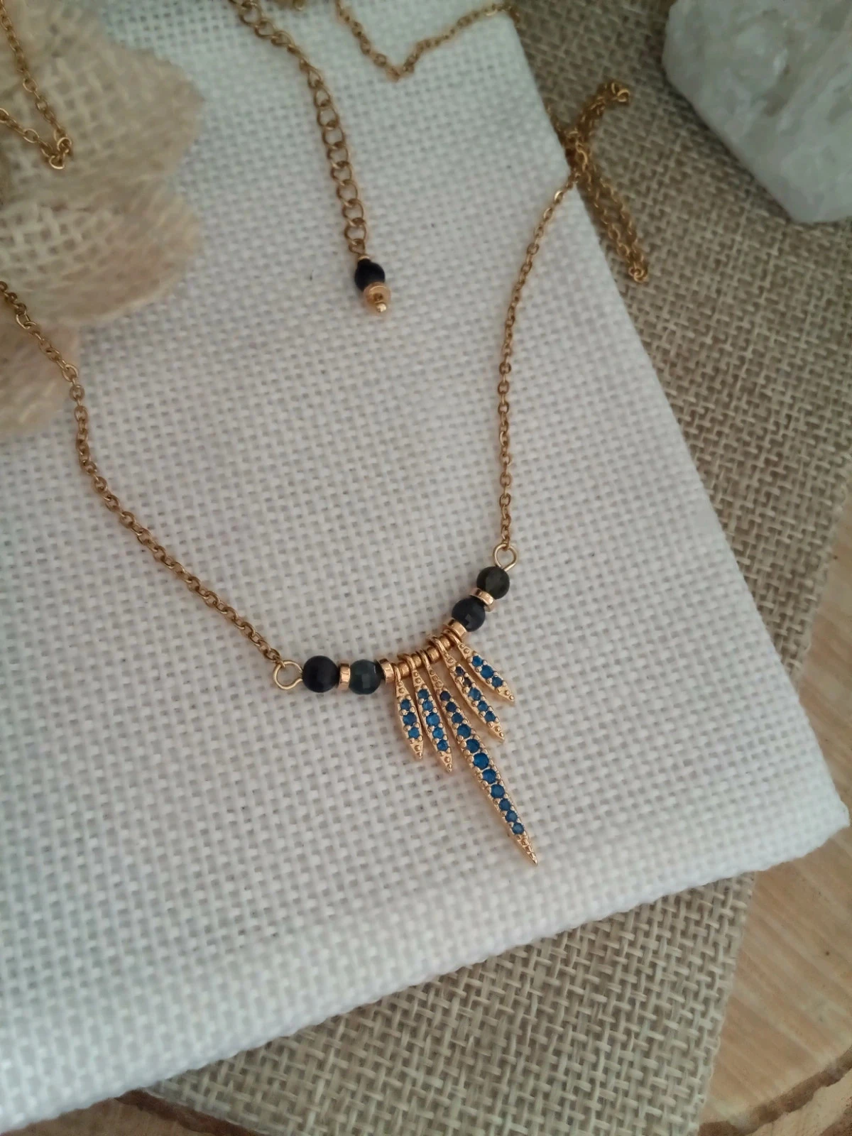 Collier en pierres d'apatite – photo 4